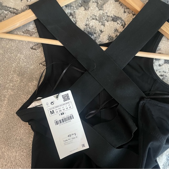 Zara halter neck jumpsuit - Picture 3 of 4